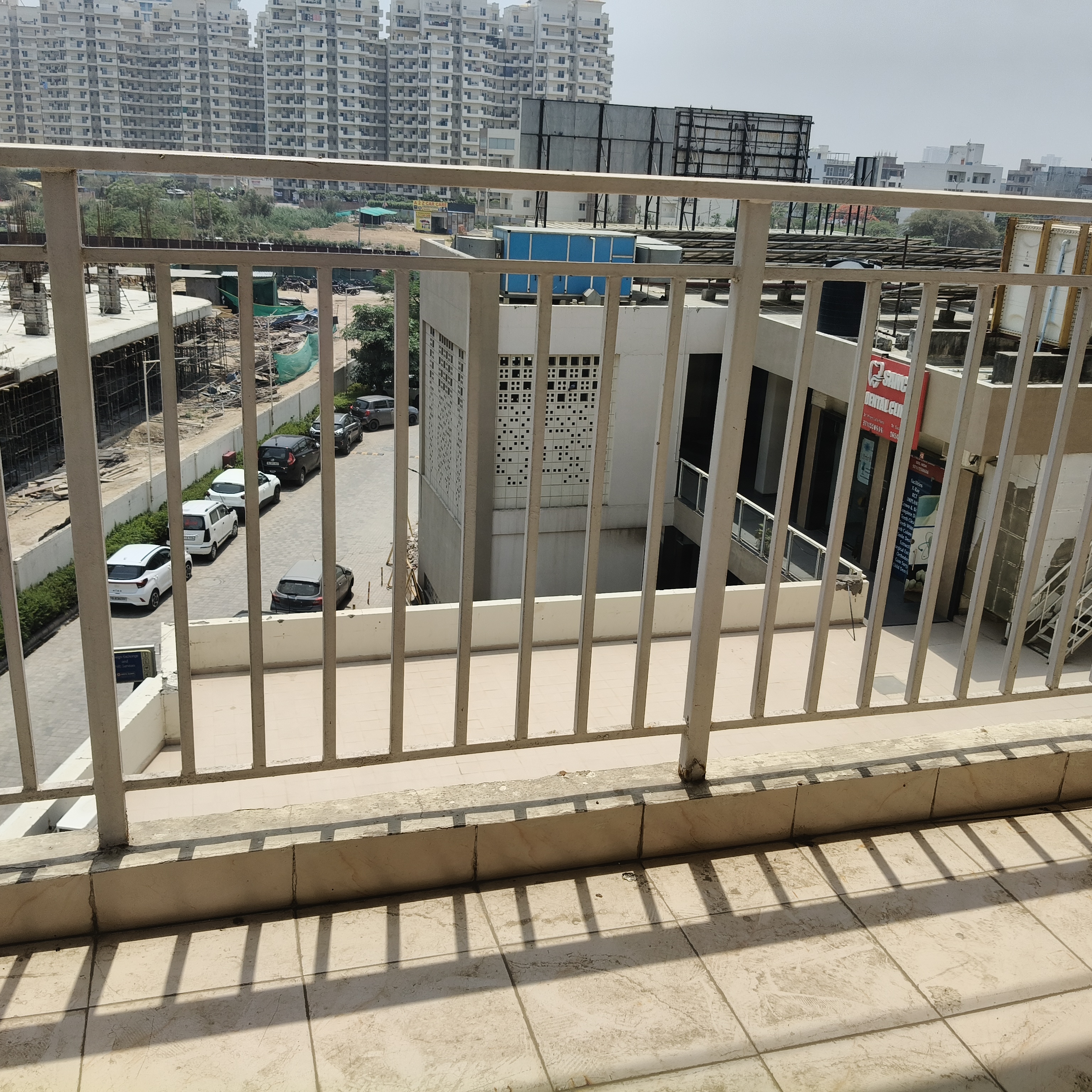 2 BHK Apartment For Rent in Suncity Avenue 102