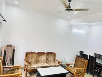 Living Room in 3 BHK Builder Floor at Sector 46 – for Rent