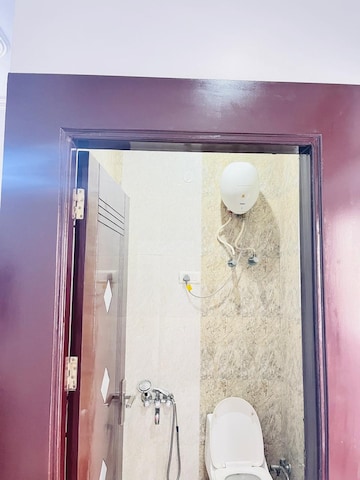 Furnished Amenities in 3 BHK Builder Floor at Sector 46 – for Rent