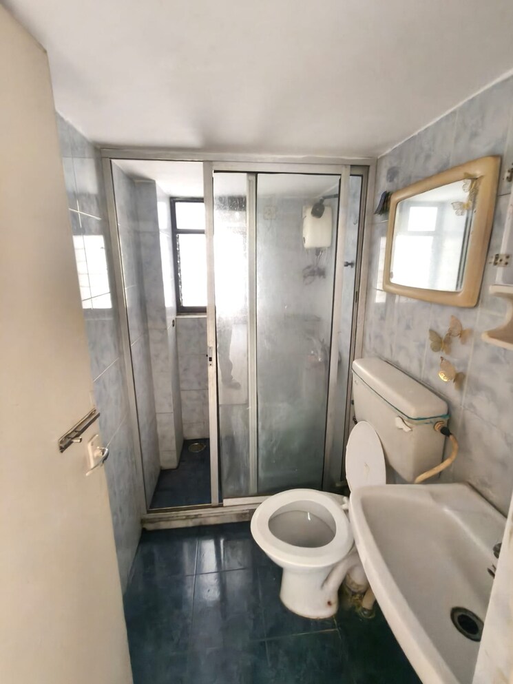 Bathroom, andheri west 2 Bedroom 1000 Sq.Ft. Apartment In Andheri West Mumbai 8601752