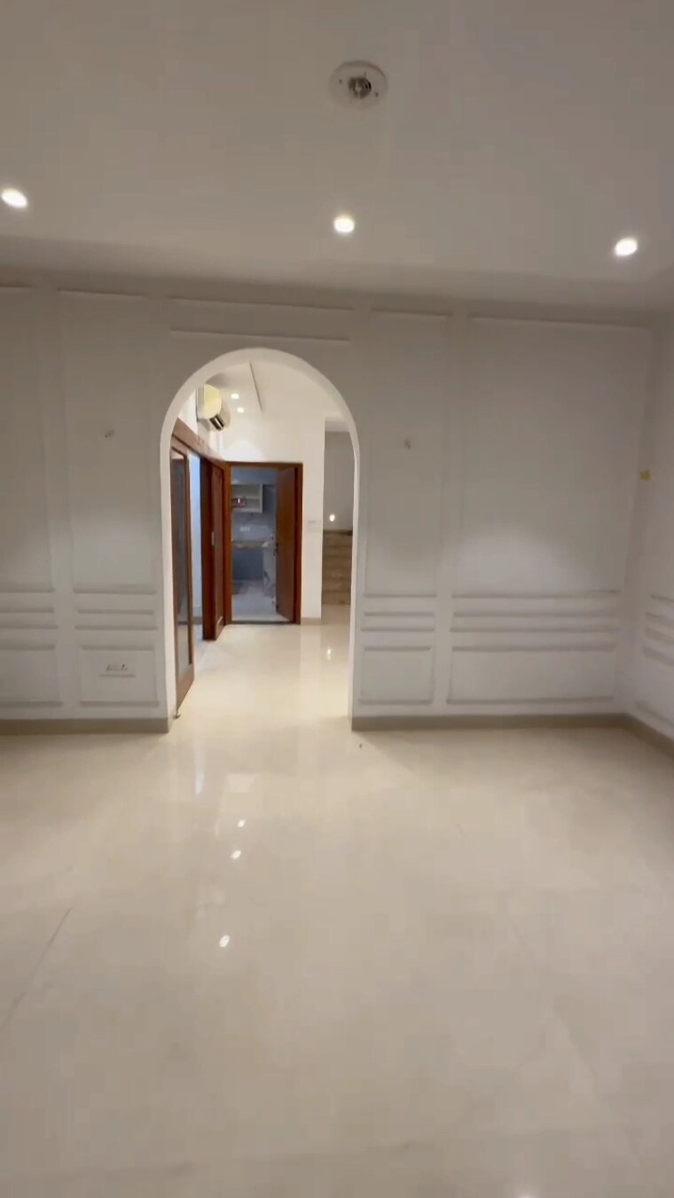 Room, dda-rosewood-apartments 6+ Bedroom 3400 Sq.Ft. Apartment In Vasant Kunj Delhi 8601778