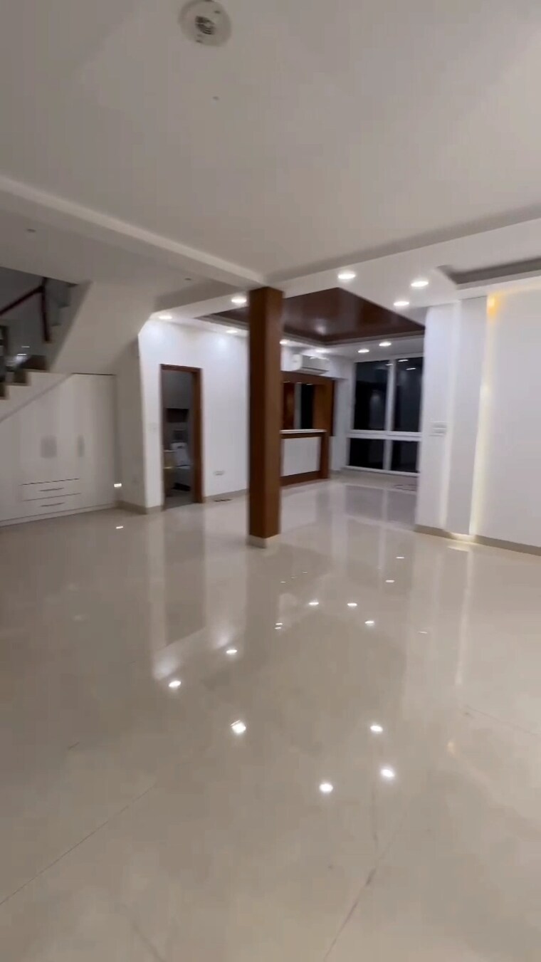 Room, dda-rosewood-apartments 6+ Bedroom 3400 Sq.Ft. Apartment In Vasant Kunj Delhi 8601778