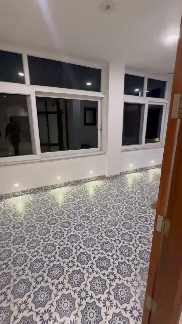 Balcony, dda-rosewood-apartments 6+ Bedroom 3400 Sq.Ft. Apartment In Vasant Kunj Delhi 8601778