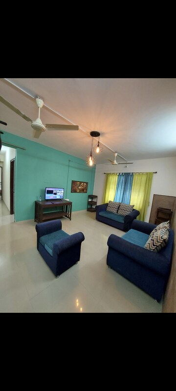 Living Room in 2 BHK Apartment at Viman Nagar – for Rent
