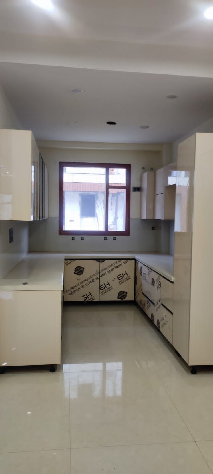 Kitchen, puri-kohinoor 3 Bedroom 165 Sq.Yd. Builder Floor In Sector 89 Faridabad 8601838