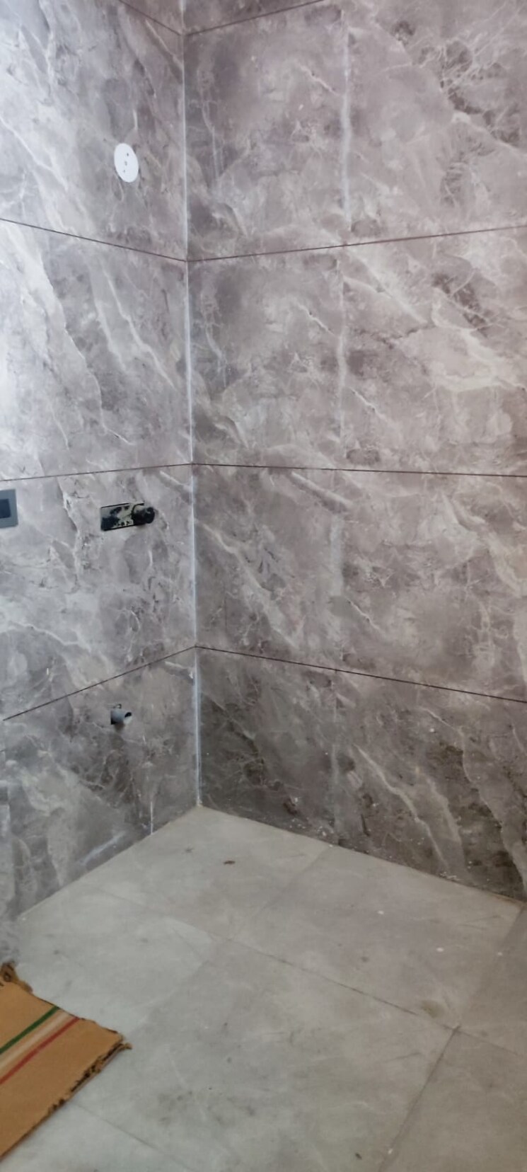 Bathroom, puri-kohinoor 3 Bedroom 162 Sq.Yd. Builder Floor In Sector 89 Faridabad 8601847