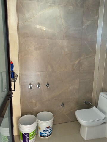 Bathroom in 2 BHK Apartment at Omicron I Greater Noida – for Rent