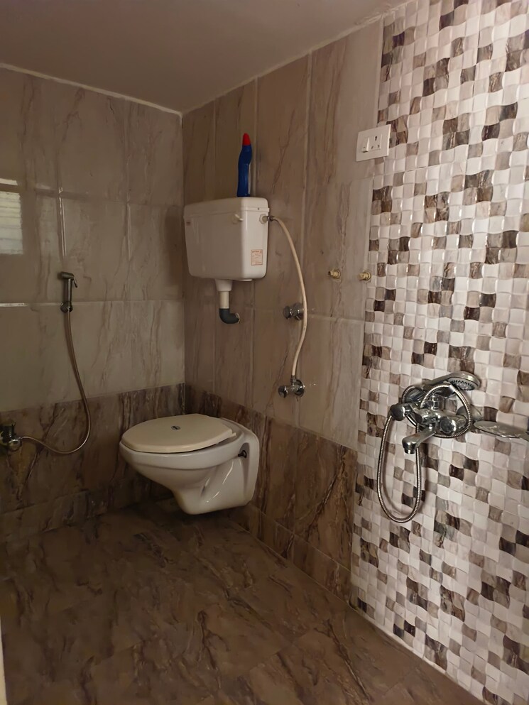 Bathroom, yashwant-park 2 Bedroom 950 Sq.Ft. Apartment In Virar West Palghar 8601851