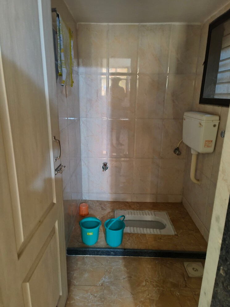 Bathroom, yashwant-park 2 Bedroom 950 Sq.Ft. Apartment In Virar West Palghar 8601851