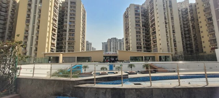 Exterior View, prateek-laurel 2 Bedroom 913 Sq.Ft. Apartment In Sector 120 Noida 8601867