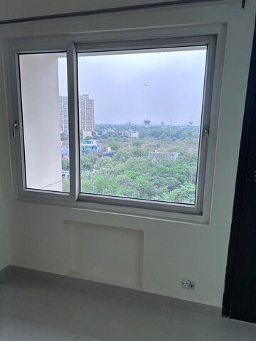 Room in 4 BHK Apartment at Uppal Plumeria Garden Estate, Omicron Iii Greater Noida – for Rent