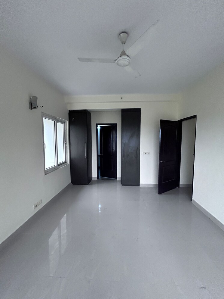 Room, uppal-plumeria-garden-estate 4 Bedroom 2350 Sq.Ft. Apartment In Omicron Iii Greater Noida Greater Noida 8601885