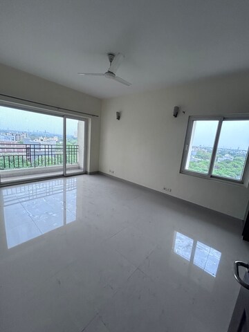 Room in 4 BHK Apartment at Uppal Plumeria Garden Estate, Omicron Iii Greater Noida – for Rent