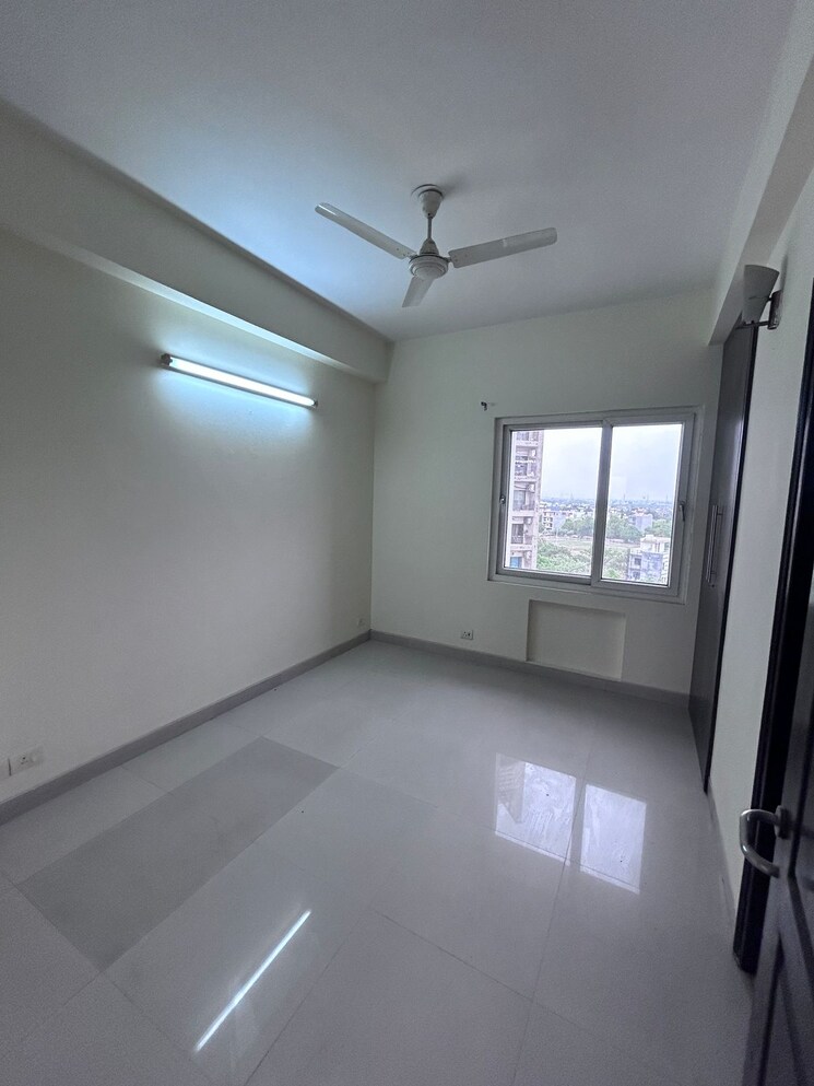 Room, uppal-plumeria-garden-estate 4 Bedroom 2350 Sq.Ft. Apartment In Omicron Iii Greater Noida Greater Noida 8601885