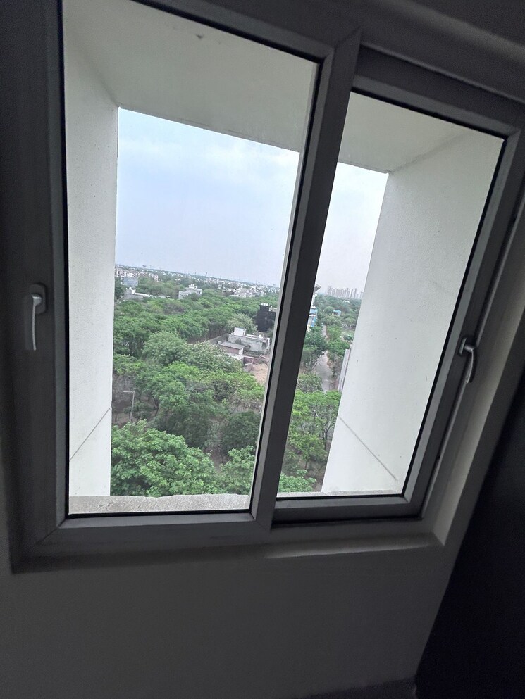 Balcony, uppal-plumeria-garden-estate 4 Bedroom 2350 Sq.Ft. Apartment In Omicron Iii Greater Noida Greater Noida 8601885