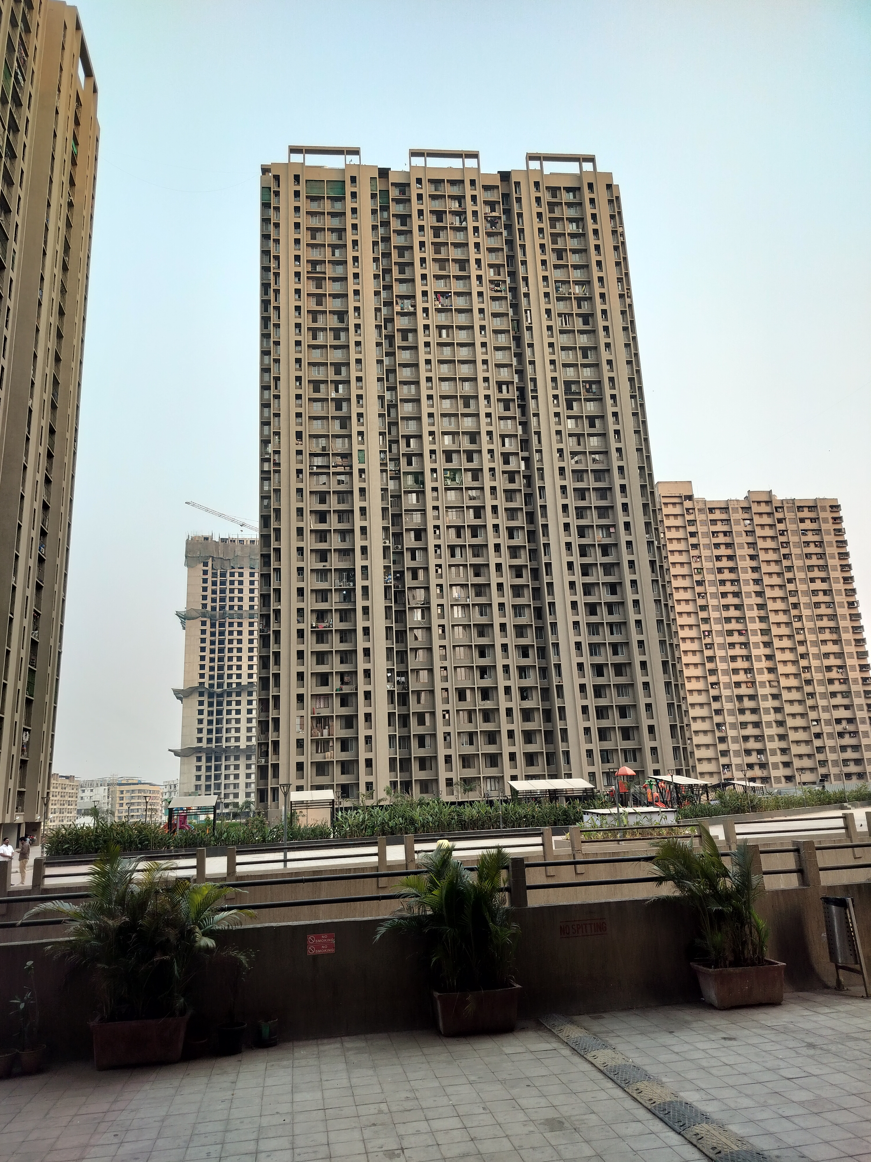 1 BHK 392 Sq.Ft. Apartment in Dosti Planet North Opal