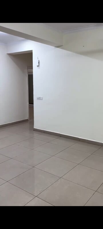 Room in 2.5 BHK Apartment at Gaurs Cascades, Raj Nagar Extension – for Sale
