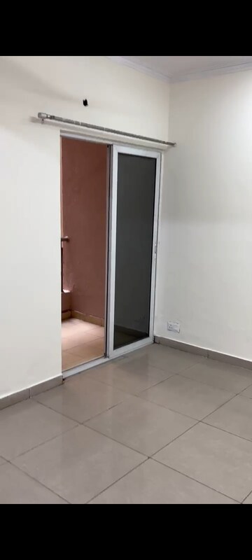 Room in 2.5 BHK Apartment at Gaurs Cascades, Raj Nagar Extension – for Sale