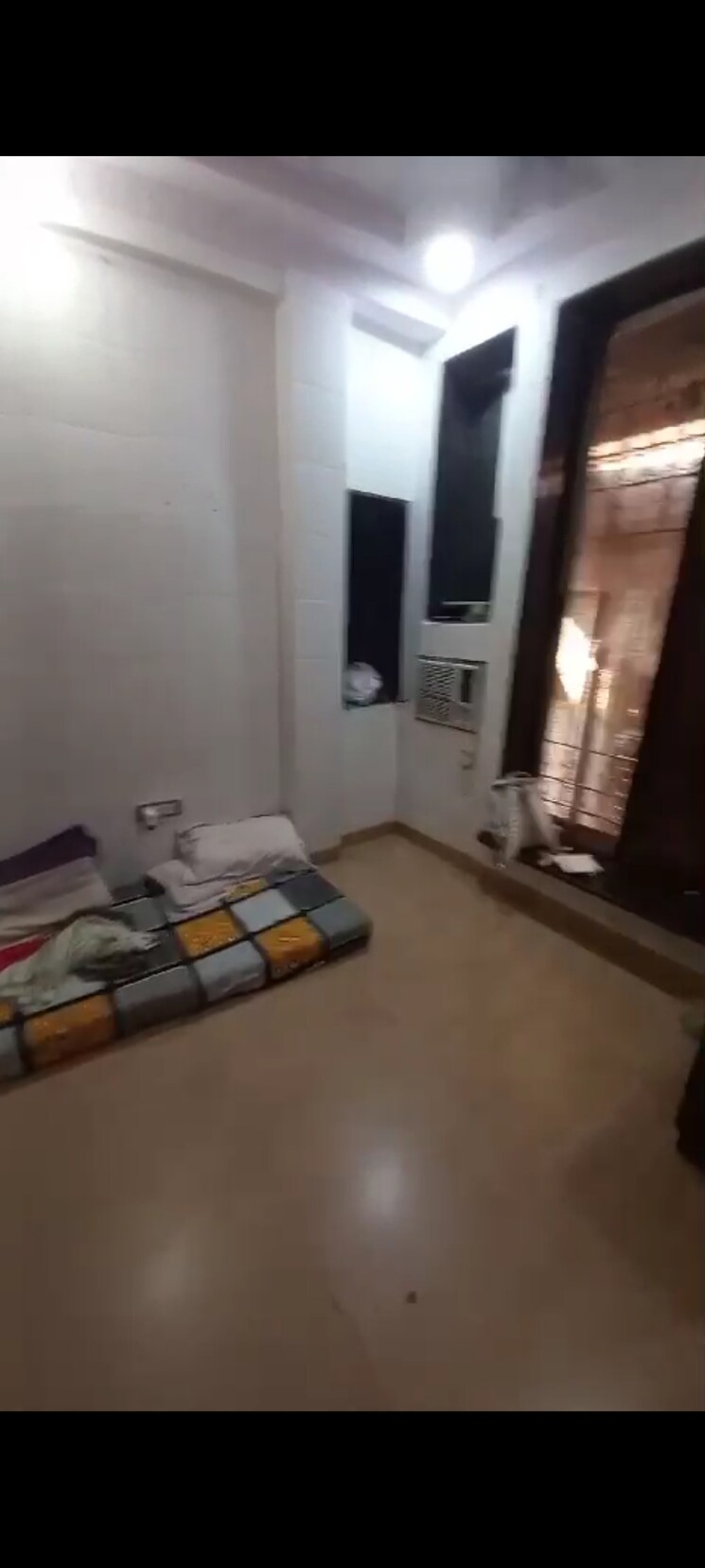 Room, bandra west 2 Bedroom 600 Sq.Ft. Apartment In Bandra West Mumbai 8602033