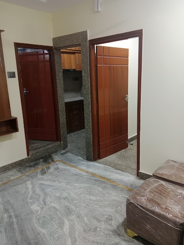 Room in 1 BHK Apartment at Begumpet – for Rent