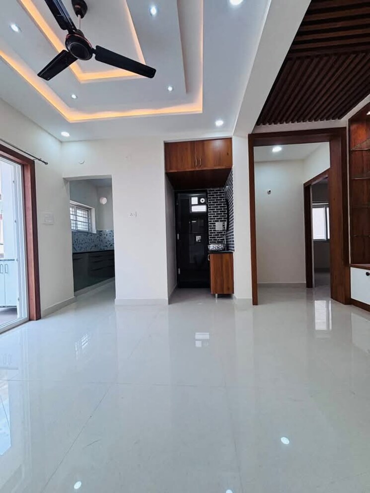 Room, madan-monty-residency 3 Bedroom 1450 Sq.Ft. Apartment In Madhapur Hyderabad 8602070