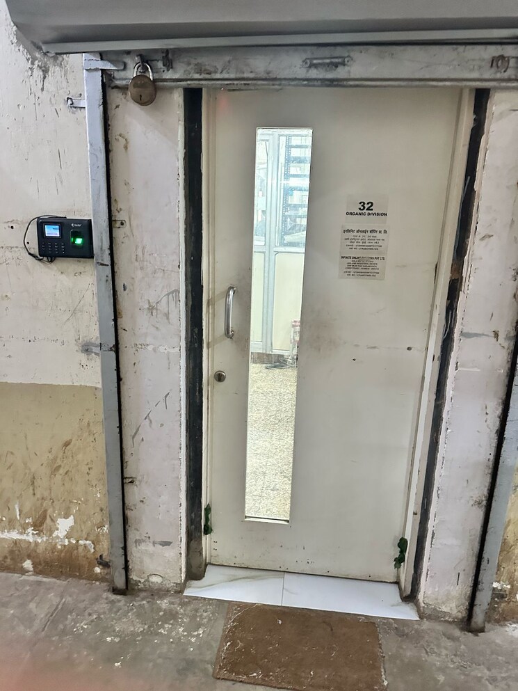 undefined, laxmi-industrial-estate-lower-parel Commercial Office Space 900 Sq.Ft. In Lower Parel Mumbai 8602072