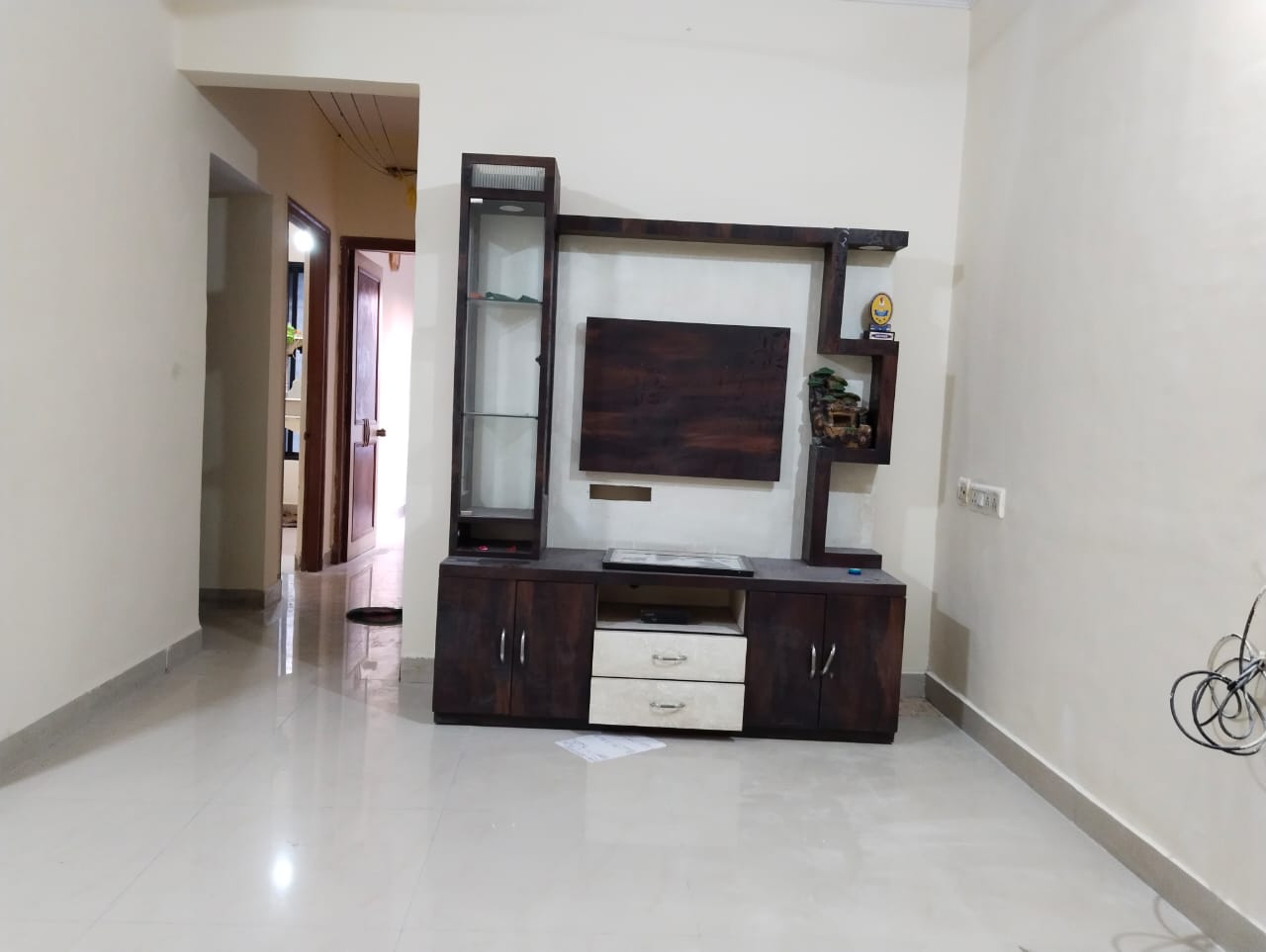 1 BHK + Extra Room Apartment For Rent in Shyam CHS