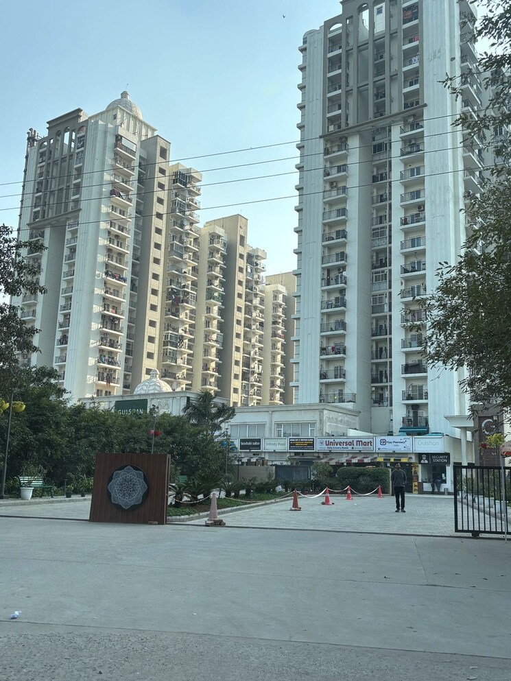 Nearby, sector 135  900 Sq.Ft. Plot In Sector 135 Noida 8602215