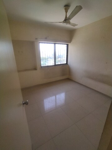 Room in 3 BHK Apartment at Hill Mist Harmony Apartment, Kondhwa – for Rent