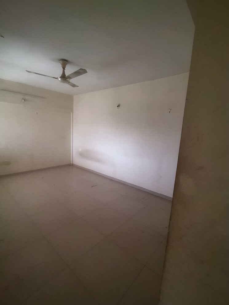 Room, hill-mist-harmony-apartment 3 Bedroom 1450 Sq.Ft. Apartment In Kondhwa Pune 8602218