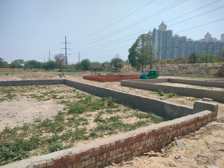 Garden, sector 138 noida  210 Sq.Yd. Plot In Sector 138 Noida Noida 8602229