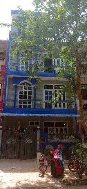 4 BHK Independent House For Sale in Sector 36 Greater Noida