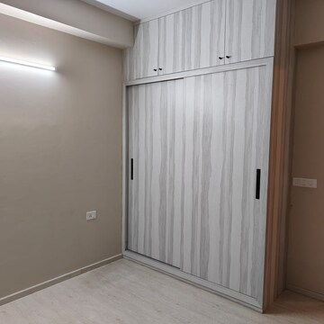 Room in 2 BHK Apartment at M3M Skywalk, Sector 74 – for Rent