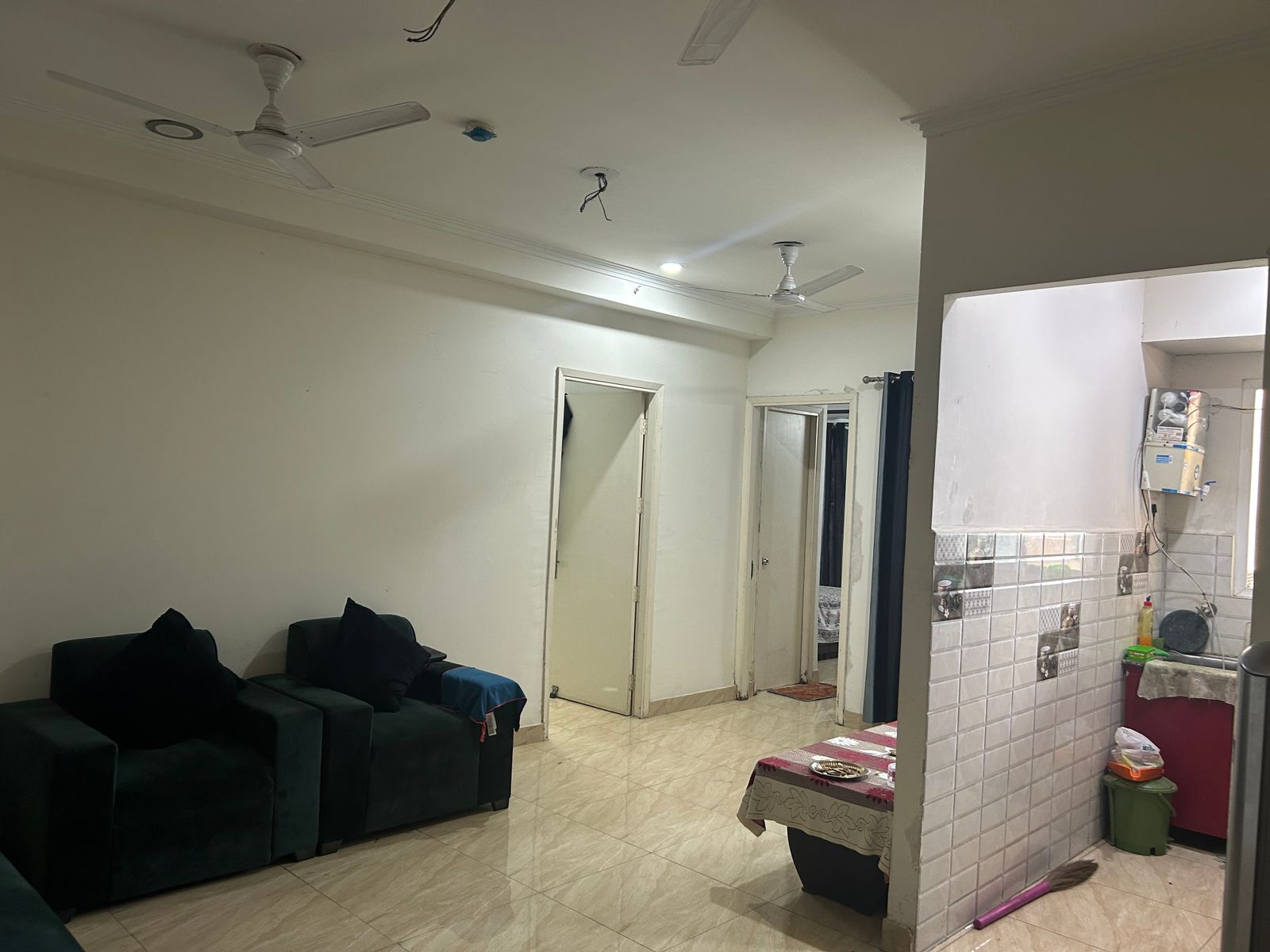 2 BHK Apartment For Rent in Gaur City 7th Avenue
