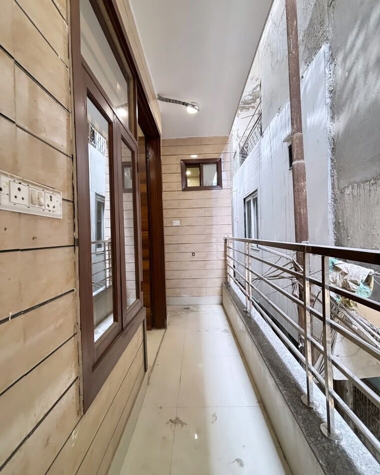 Balcony, sa-homes-i 2.5 Bedroom 450 Sq.Ft. Builder Floor In Uttam Nagar Delhi 8602273