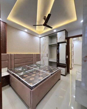 Room in 2.5 BHK Builder Floor at SA HOMES I, Uttam Nagar – for Sale