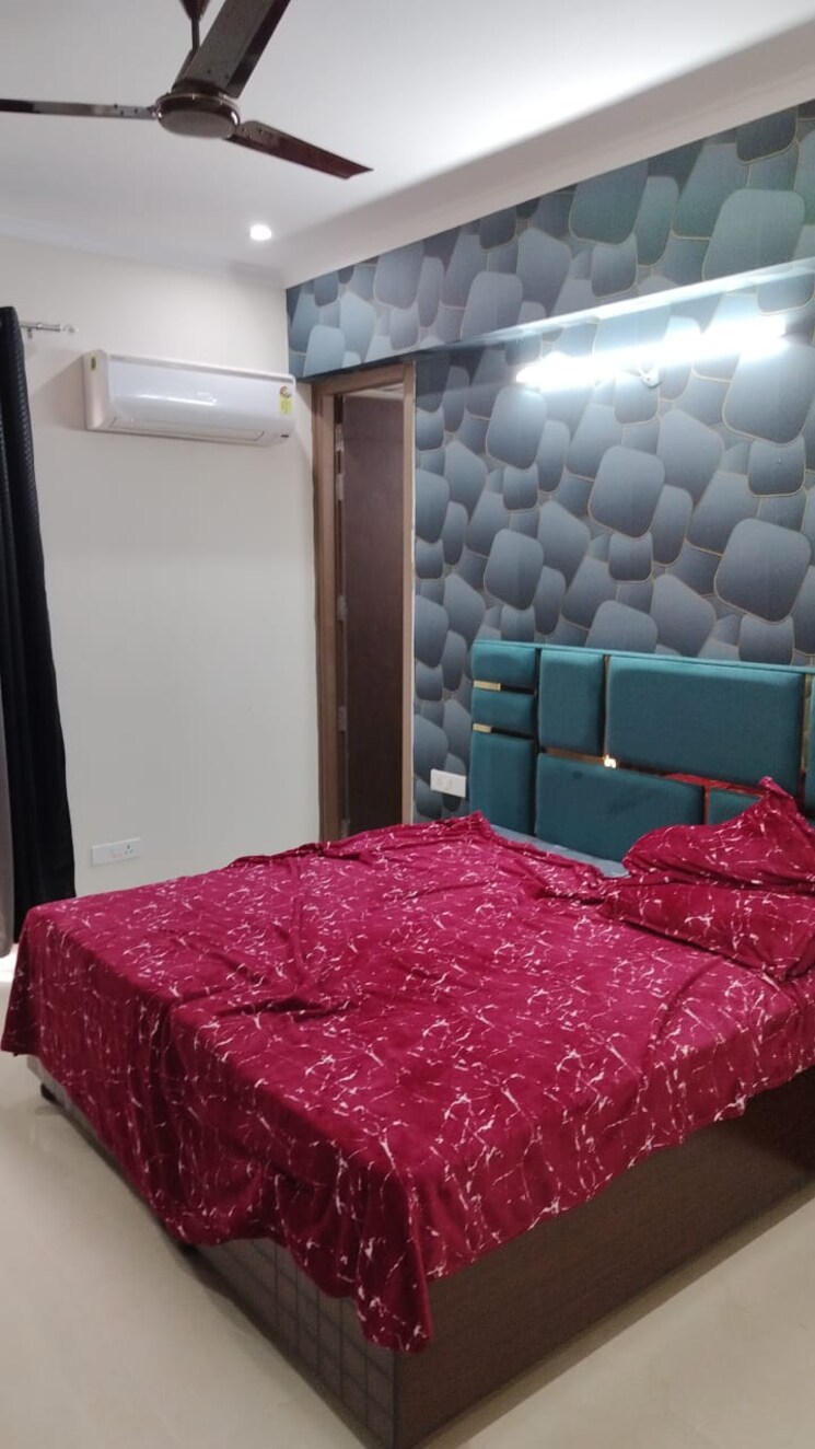Bedroom, penta-homes 1 Bedroom 990 Sq.Ft. Apartment In Vip Road Zirakpur 8602267