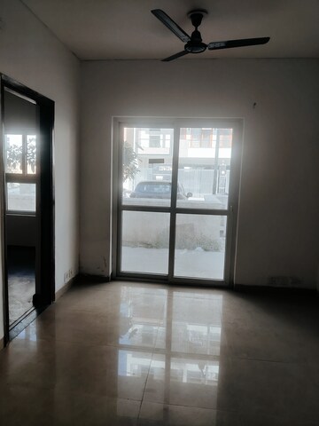 Room in 3 BHK Apartment at BPTP Park Elite Floor II, Sector 75 – for Rent