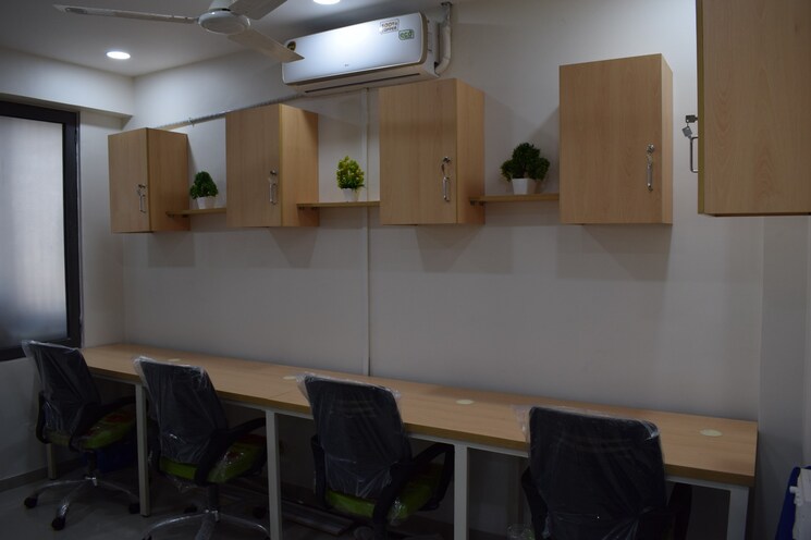 Team Area, synthesis-the-first Commercial Office Space 1090 Sq.Ft. In Vastrapur Ahmedabad 8602313