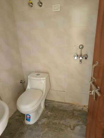 2 BHK Apartment For Rent in Gaur City 2 - 10th Avenue, Sector 16c Greater Noida