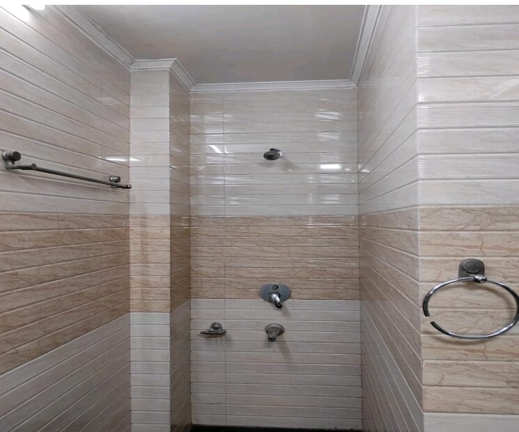 Bathroom, lajpat nagar 4 2 Bedroom 899 Sq.Ft. Independent House In Lajpat Nagar 4 Delhi 8602437