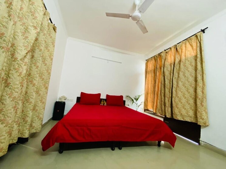 Bedroom, maya-garden-city 4 Bedroom 2420 Sq.Ft. Apartment In Lohgarh Zirakpur 8602433