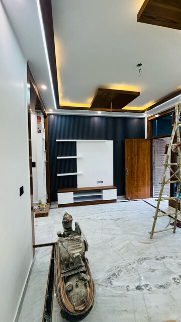 Room in 3 BHK Apartment at Niho Saffron Scottish Garden, Ahinsa Khand 2 – for Sale