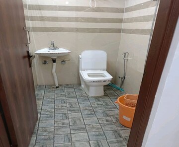Bathroom in 2 BHK Independent House at Lajpat Nagar 4 – for Rent