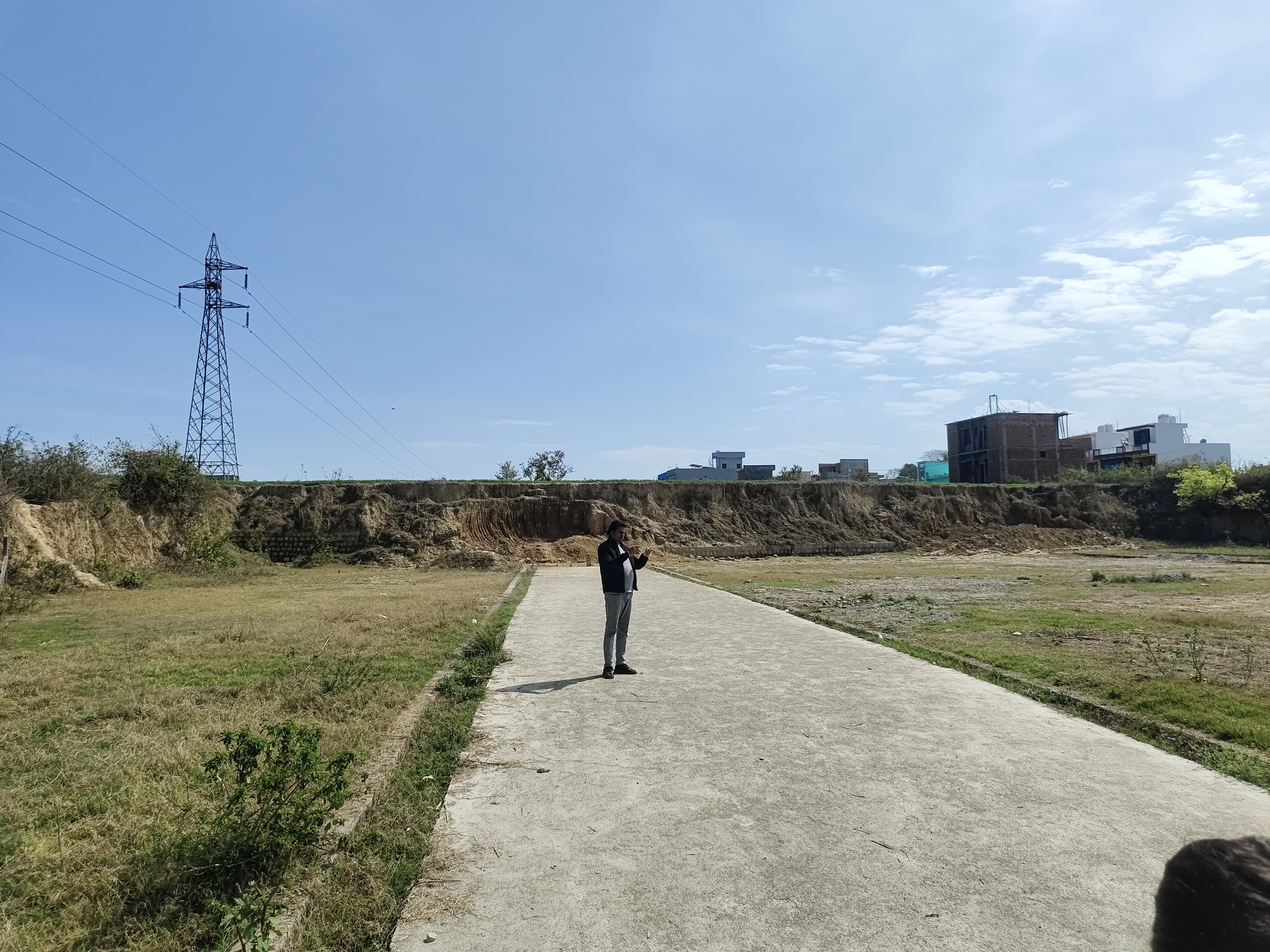 Plot For Sale in Investors Park