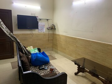 Furnished Amenities in 3 BHK Builder Floor at Jangpura – for Rent