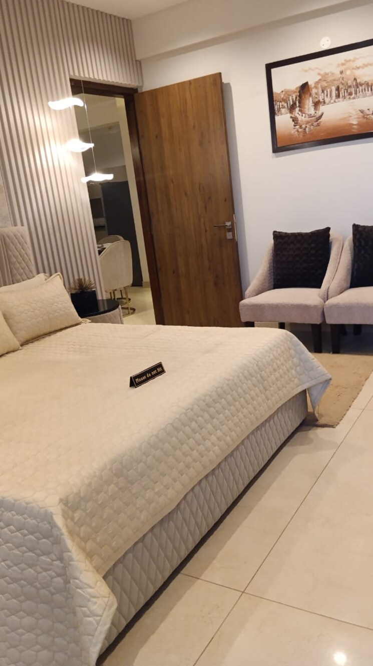 Bedroom, maya-green-lotus-utsav 3 Bedroom 2100 Sq.Ft. Apartment In International Airport Road Zirakpur 8602787