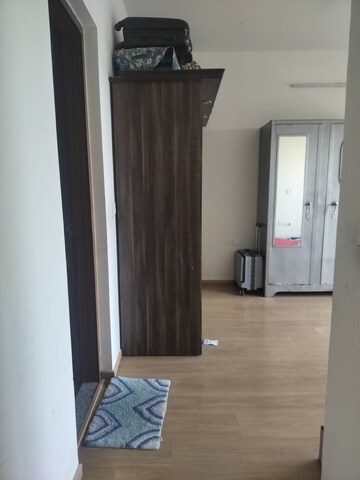 Room in 2 BHK Apartment at Amanora Adreno Towers, Hadapsar – for Sale