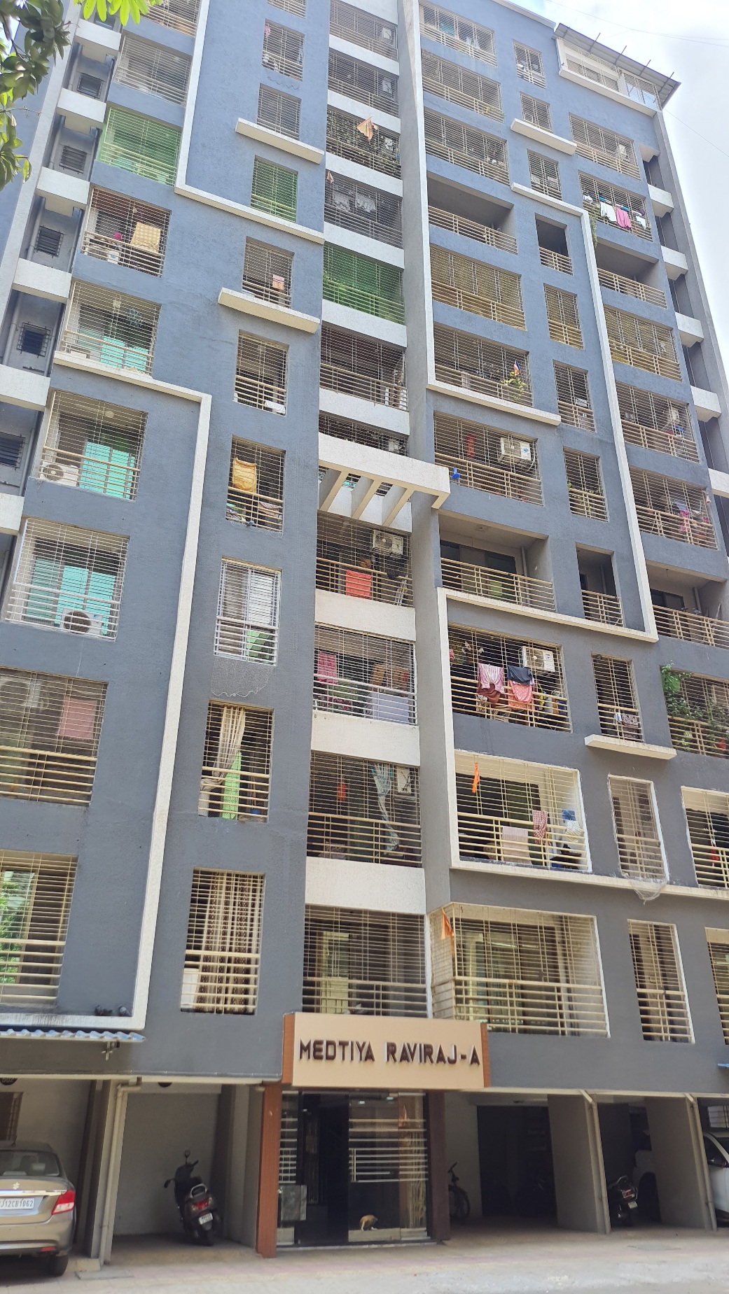 2 BHK 650 Sq.Ft. Apartment in SN Medtiya Raviraj