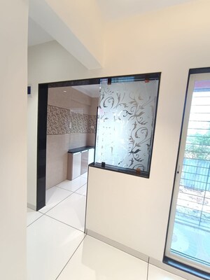 Room in 2 BHK Apartment at Om Arcade Titwala, Titwala – for Sale